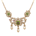 Collana in stile Liberty con microperle, smalto verde e pietre rosse