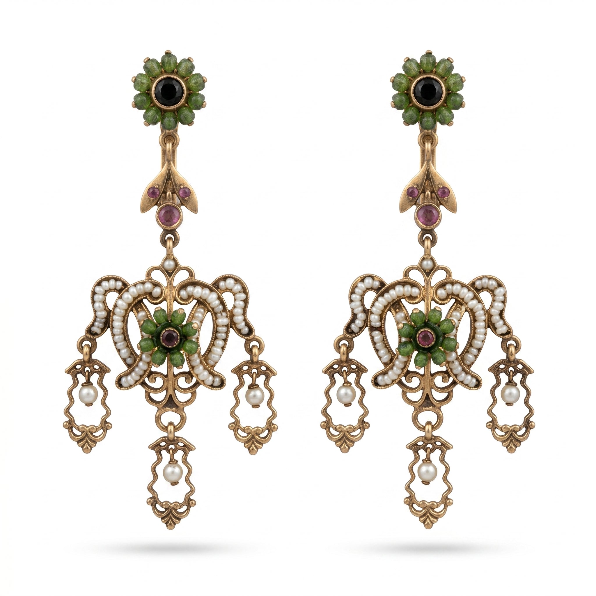Orecchini chandelier in stile Liberty con perle, smalto verde e pietre rosse